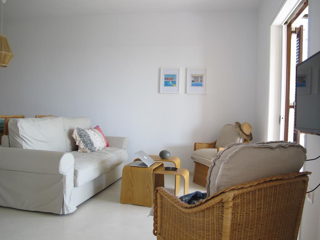 Seafront Calista Beach House With Garden Glyfada  Bagian luar foto
