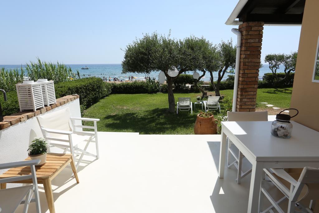 Seafront Calista Beach House With Garden Glyfada  Bagian luar foto